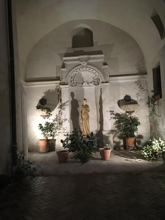 Domus Next Campo De'Fiori With Thermal Shower روما المظهر الخارجي الصورة