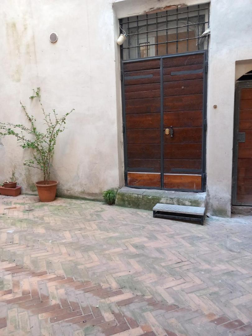 Domus Next Campo De'Fiori With Thermal Shower روما المظهر الخارجي الصورة